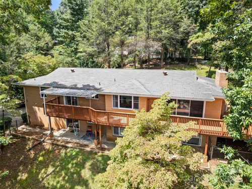 62 Lenoir Cir, Waynesville, NC, 28786-5552 | Card Image