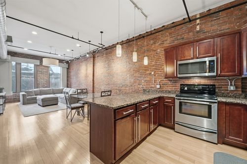 unit-3a-61 Market St, Lowell, MA, 01852-6240 | Card Image