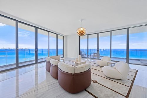 700-18975 Collins Ave, Sunny Isles Beach, FL, 33160-2300 | Card Image