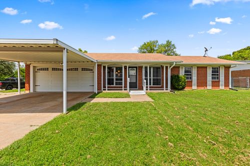 201 S Barbara St, Waco, TX, 76705-1319 | Card Image