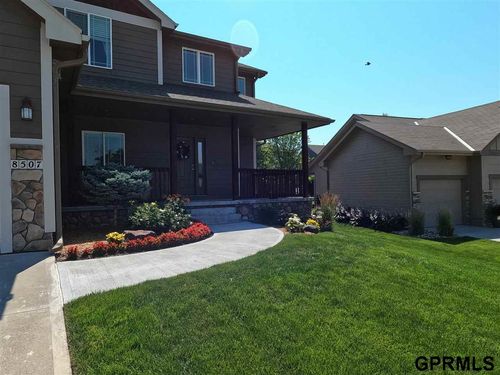 8507 S 106th St, La Vista, NE, 68128-3245 | Card Image
