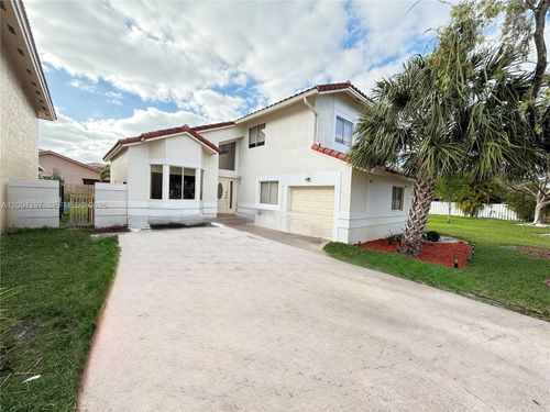 18318 Nw 61st Ct, Hialeah, FL, 33015-5607 | Card Image