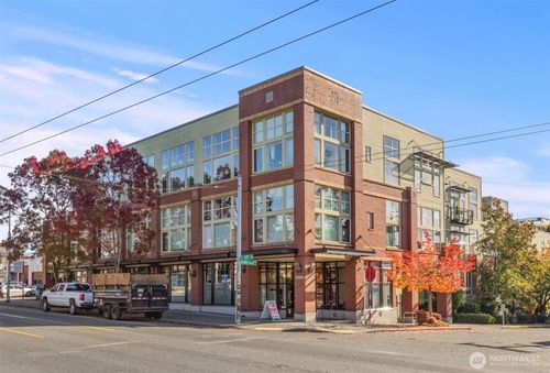 108-4422 Bagley Ave N, Seattle, WA, 98103-7677 | Card Image