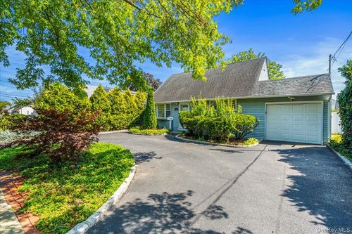 361 Evans Ave, Oceanside, NY, 11572-3831 | Card Image