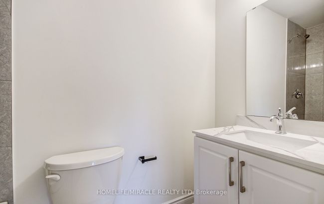 28 Yvonne Dr, House attached with 3 bedrooms, 4 bathrooms and 1 parking in Brampton ON | Image 35