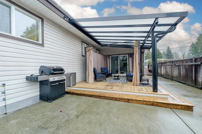 24814 121 Avenue, House other with 4 bedrooms, 2 bathrooms and 6 parking in Maple Ridge BC | Image 28