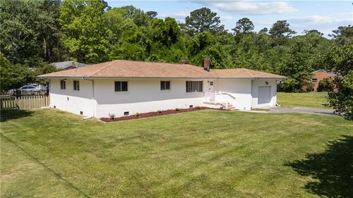 152 Mann Dr, Chesapeake, VA, 23322-5214 | Card Image