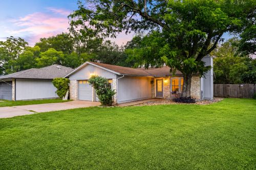 9106 Marsh Dr, Austin, TX, 78748-5147 | Card Image