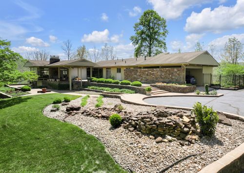 150 Pine Hill Dr, Morehead, KY, 40351-1185 | Card Image