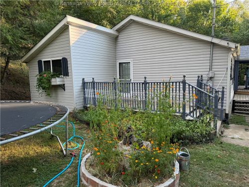 1127 Valley View Drive, Clendenin, WV, 25045 | Card Image