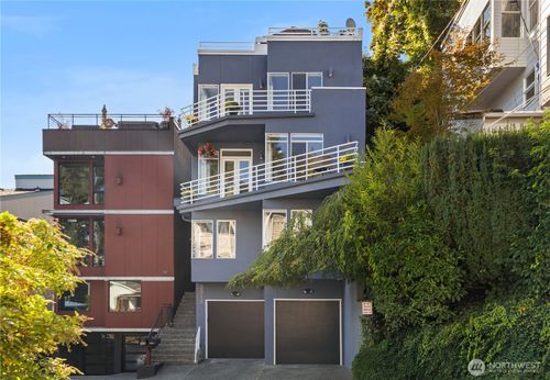 3513 S Leschi Pl, Seattle, WA, 98144-2622 | Card Image