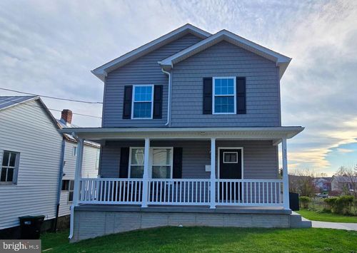 375 Branch St, STRASBURG, VA, 22657-1921 | Card Image