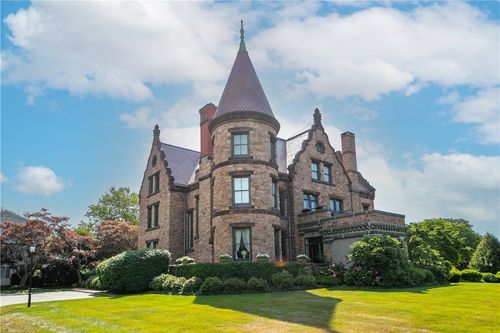 apt-d7-364 Bellevue Ave, Newport, RI, 02840-3580 | Card Image