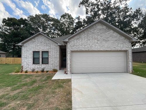 225 Kayla Ln, Lonoke, AR, 72086-2324 | Card Image