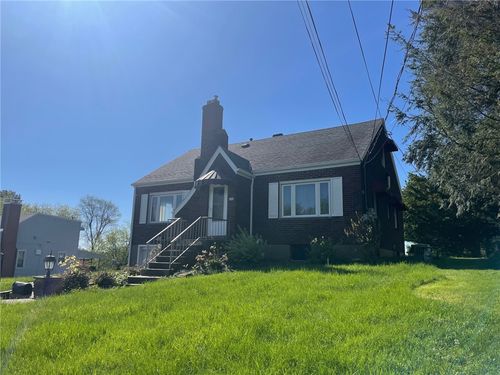 644 3rd St, N Versailles, PA, 15137-1224 | Card Image