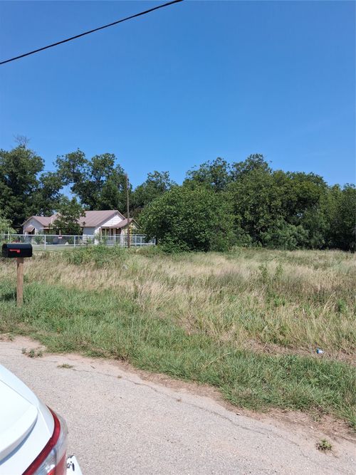 1900 S Frio St, Coleman, TX, 76834-6444 | Card Image
