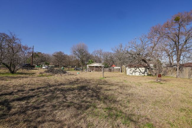305 Pine St, House other with 3 bedrooms, 2 bathrooms and null parking in Seven Points TX | Image 8