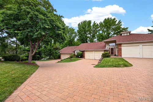 12950 Autumn View Dr, Saint Louis, MO, 63146-4355 | Card Image