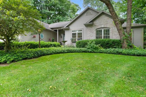 50743 Hidden Forest Dr, South Bend, IN, 46628-8154 | Card Image