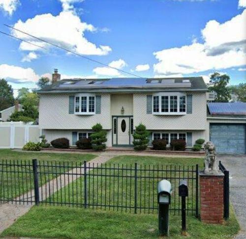 87 S 30th St, Wyandanch, NY, 11798-2707 | Card Image