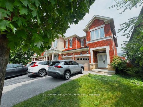 35 White Spruce Cres, Vaughan, ON, L6A4C5 | Card Image