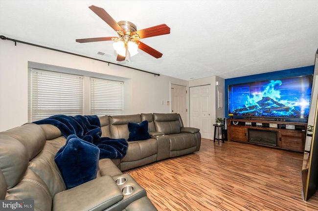 558 Hollyberry Way, Townhouse with 3 bedrooms, 3 bathrooms and null parking in FREDERICK MD | Image 20