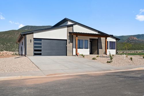 2639 S Mann Ln, Cedar City, UT, 84720-3827 | Card Image