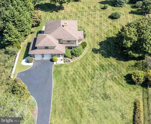 611 N Whitford Rd, EXTON, PA, 19341-1779 | Card Image