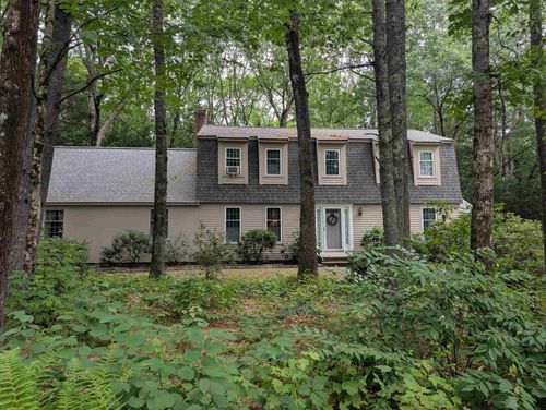 23 Upham Rd, Amherst, NH, 03031-1902 | Card Image