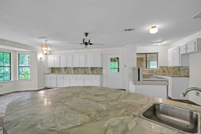 14 Thousand Oaks Cir, House other with 2 bedrooms, 2 bathrooms and null parking in Conway AR | Image 7