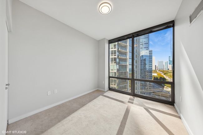 APT-1902 - 233 E 13 Th St, Condo with 2 bedrooms, 2 bathrooms and 2 parking in Chicago IL | Image 14