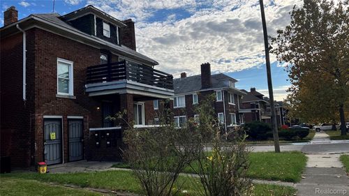 4901 Whitfield St, Detroit, MI, 48204-2173 | Card Image