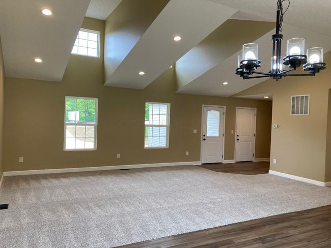 Great Room Vaulted Ceiling - Copy | Image 27