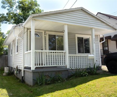 353 Gibbs Rd, Akron, OH, 44312-2030 | Card Image