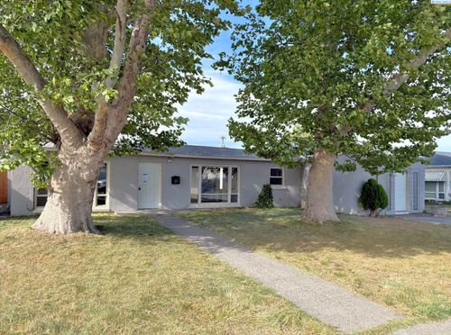 309 E 2nd Ave, Kennewick, WA, 99336-4043 | Card Image