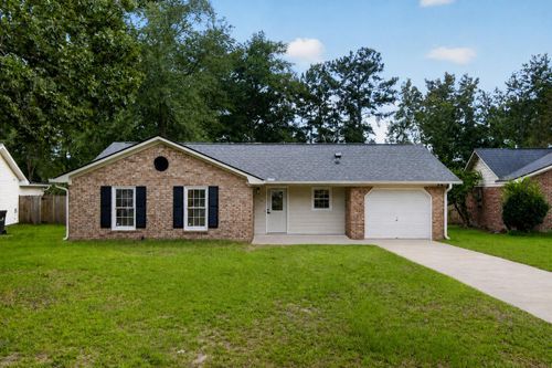 118 Highland Ave, Summerville, SC, 29486-1704 | Card Image
