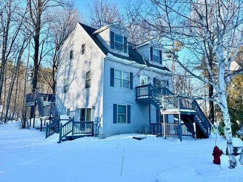 328 Chester Knoll Drive, Bennington, VT, 05201 | Card Image