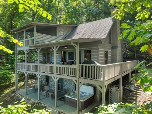 304 Ridge Cir, Blue Ridge, GA, 30513 | Card Image