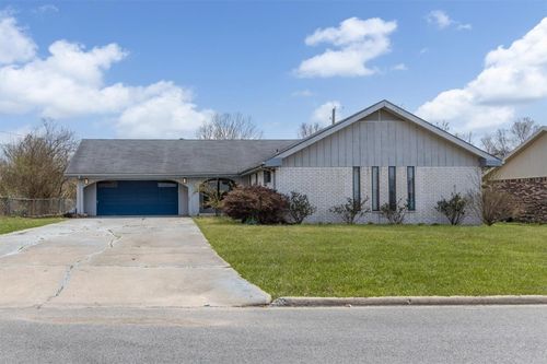 1802 Crouch St, Bentonville, AR, 72712-6820 | Card Image