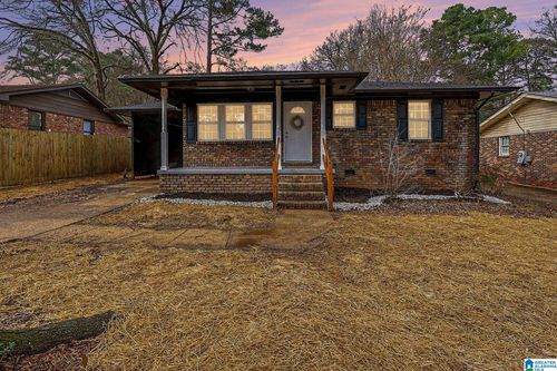 1220 26th Ave N, HUEYTOWN, AL, 35023-3628 | Card Image