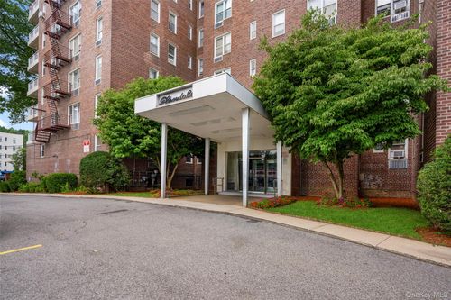 7a-125 Bronx River Rd, Yonkers, NY, 10704-4453 | Card Image