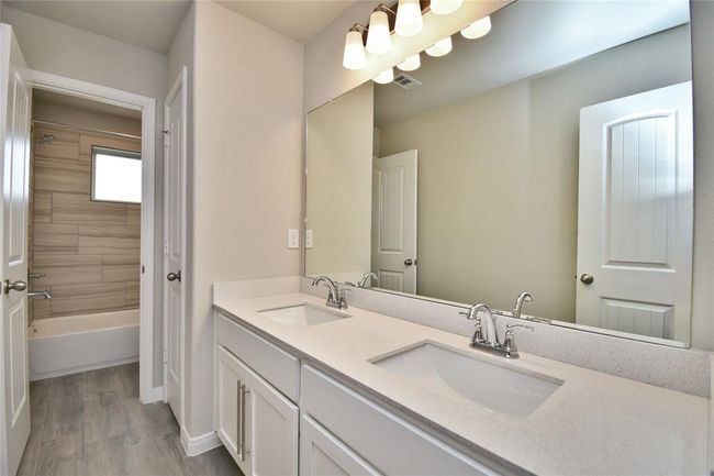 3rd Bathroom | Image 33