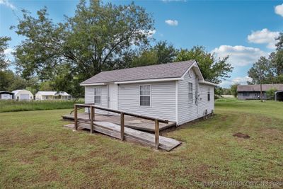 1106 N Sherman Avenue, House other with 2 bedrooms, 1 bathrooms and null parking in Okmulgee OK | Image 2