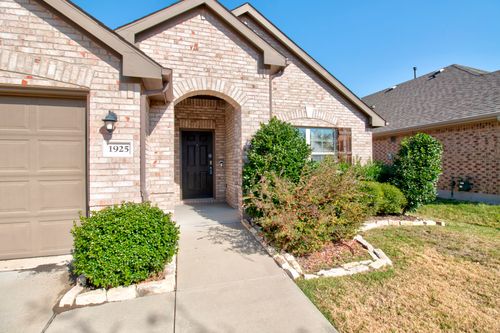 1925 Alton Way, Aubrey, TX, 76227-1484 | Card Image