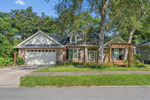 229 Hillside Dr, Niceville, FL, 32578-2355 | Card Image