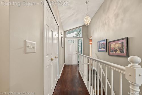 48645 Sutton Bay Ct, Shelby Township, MI, 48315-4282 | Card Image