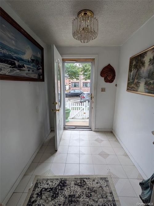 fl-2nd-257 148th Ave, Rosedale, NY, 11422-2913 | Card Image