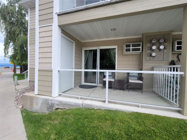 View of property entrance | Image 17