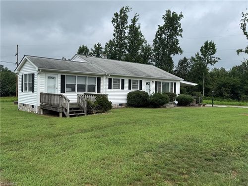 1100 Ben Smith Rd, Siler City, NC, 27344-9469 | Card Image