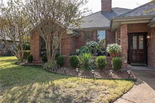 2522 Belmeade Dr, Carrollton, TX, 75006-2007 | Card Image